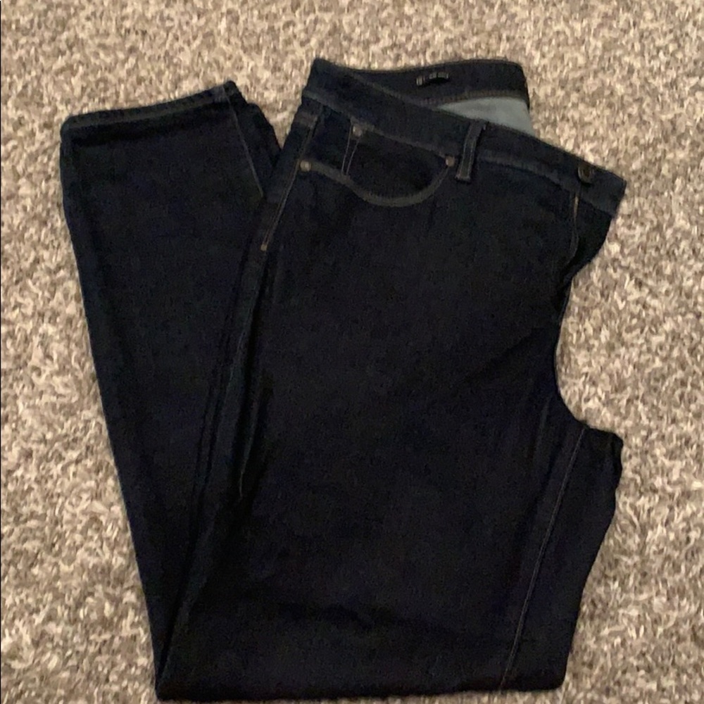 Women’s ankle jeans